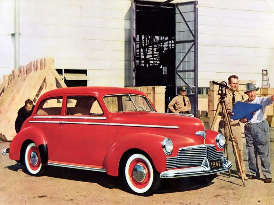  Studebaker Champion Deluxstyle Club Sedan 1942 года  (фото 1 из 1)